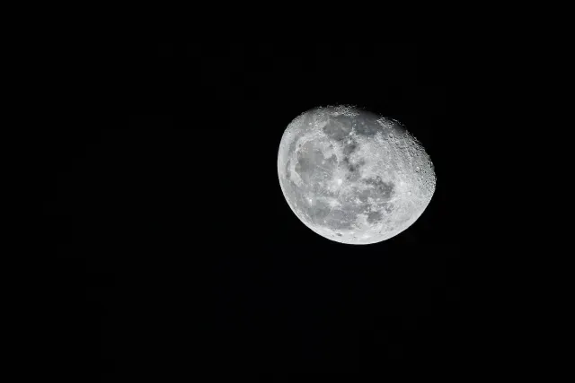 En abril del 2026 la Luna Rosa será una microluna