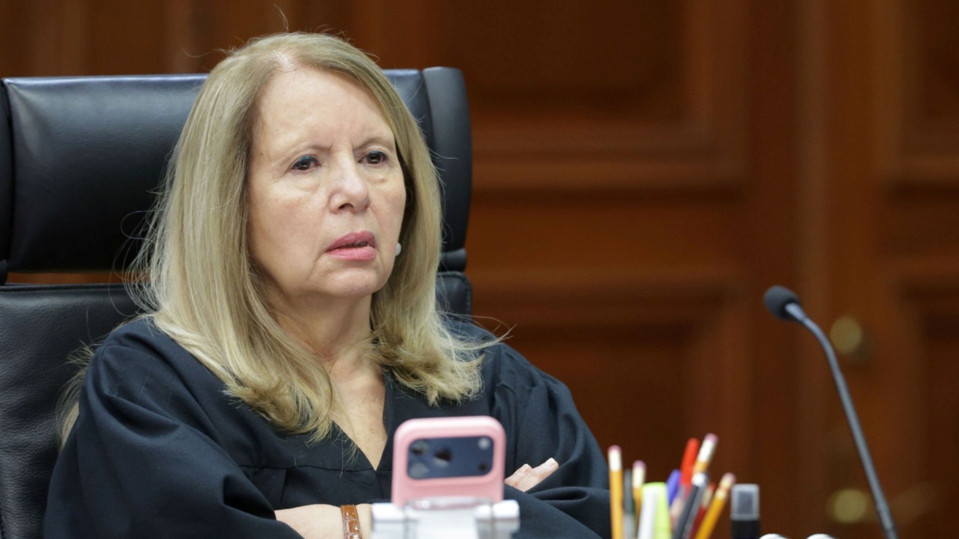 Ministra Loretta Ortiz Ahlf Pide Licencia: ¿Por Qué Se Ausenta de la SCJN?