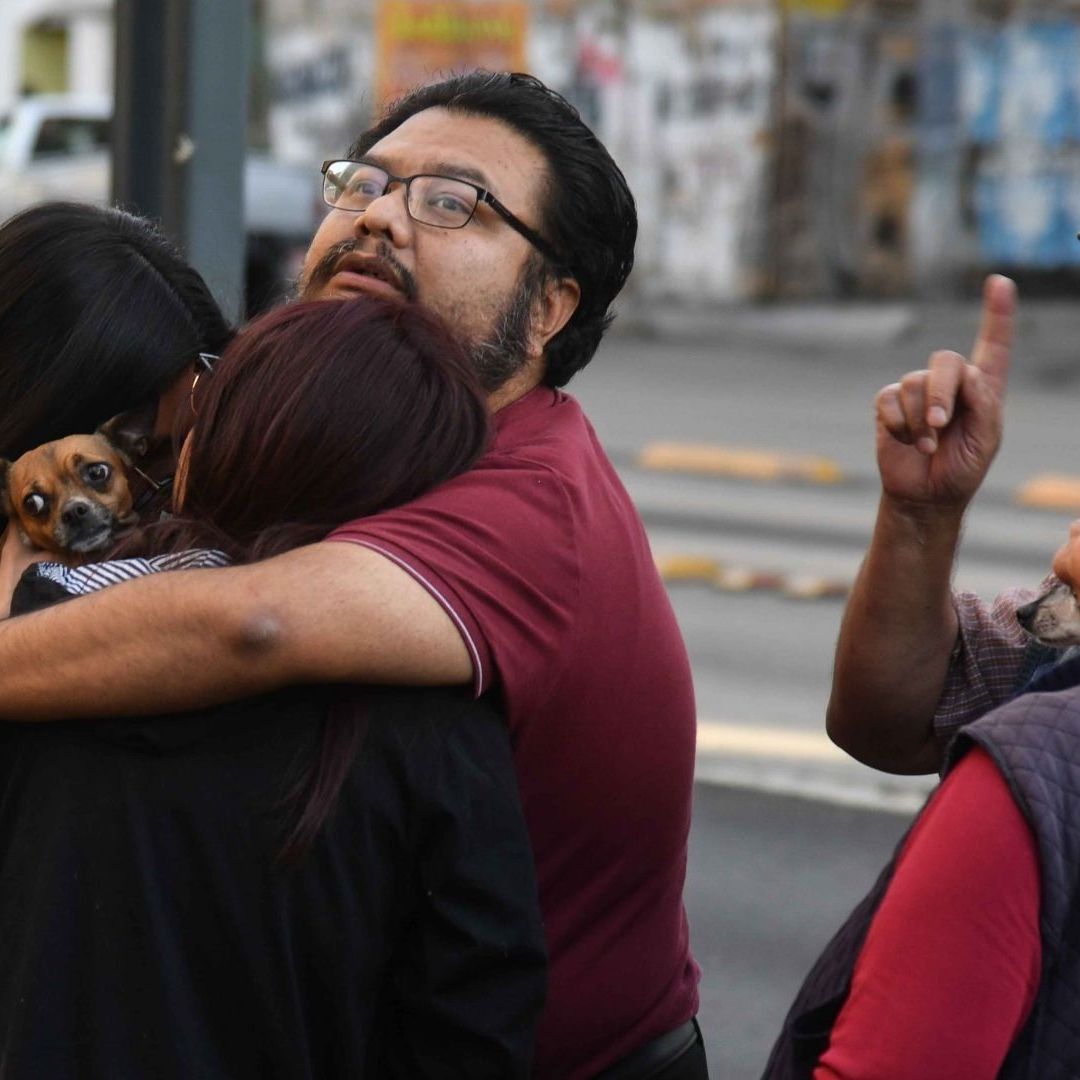 Desalojo por sismo en CDMX. Foto: Cuartoscuro | Archivo