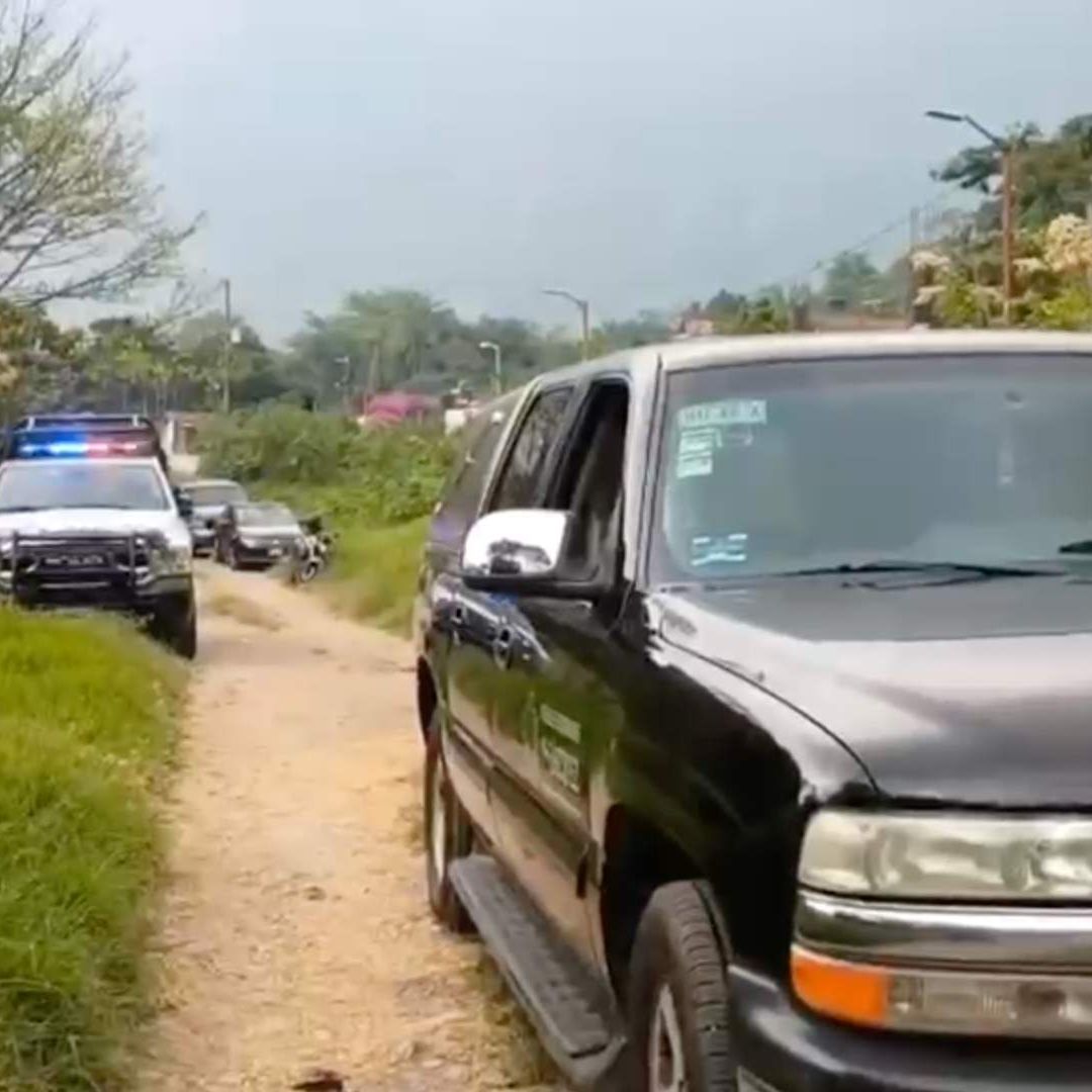 Hombre Cae de Árbol y Muere en Unidad Habitacional Paseos de Tenango Río Blanco Veracruz Subió a Cortar Fruta