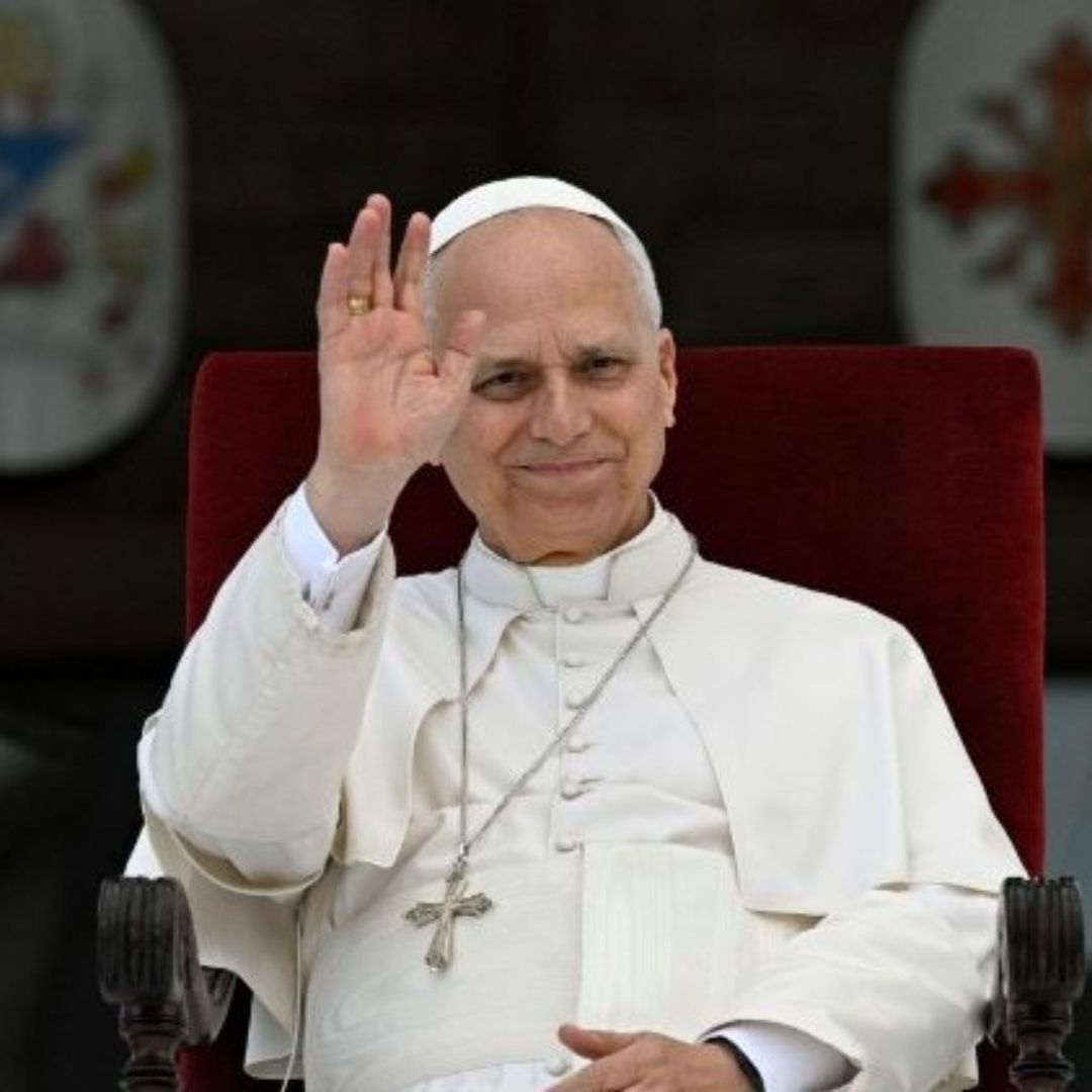 El Papa León XIV durante su gira por Italia.