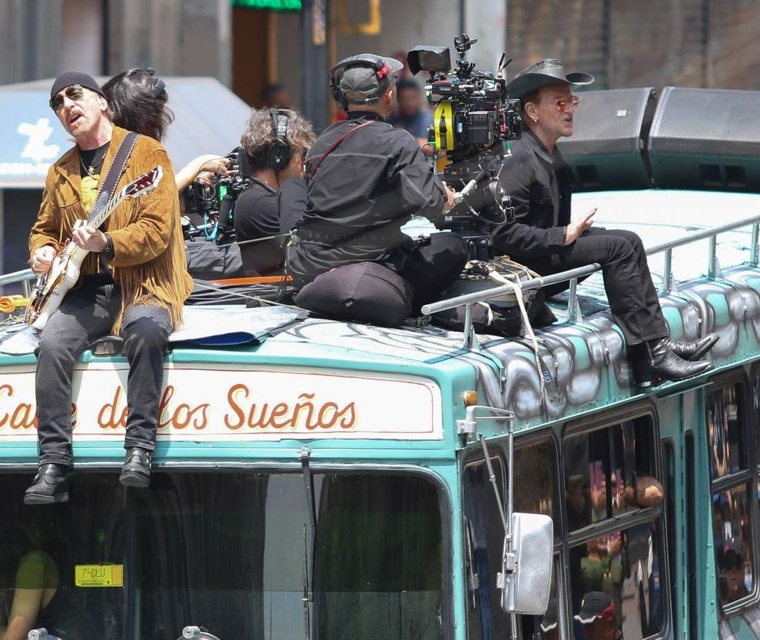 Fans de U2 abarrotaron calles del Centro Histórico