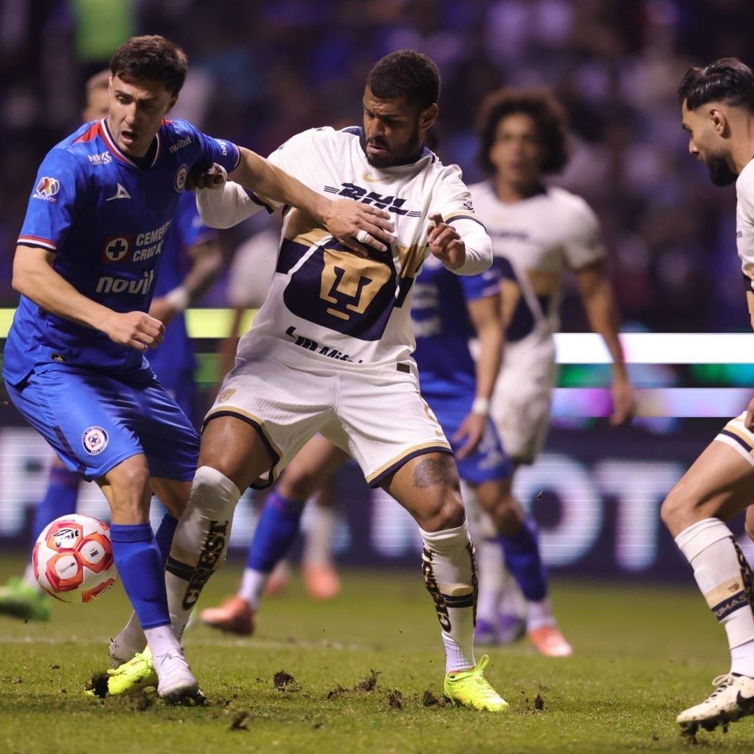 Cruz Azul y Pumas han protagonizado duelos muy intensos en fechas recientes, así que se espera una final llena de emociones. Foto: Cuartoscuro