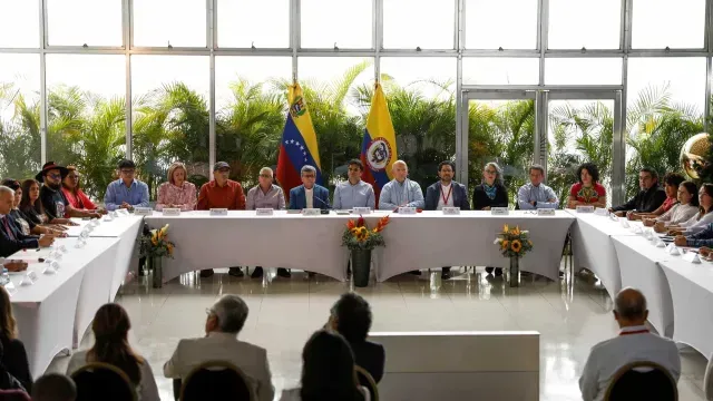 ELN anuncia tregua unilateral en Navidad y Año Nuevo