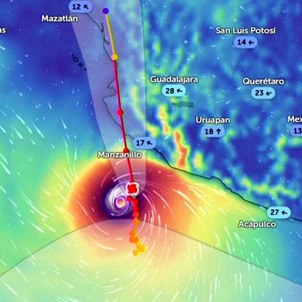 Protección Civil Pide Resguardarse ante Huracán Simón en Jalisco y Colima