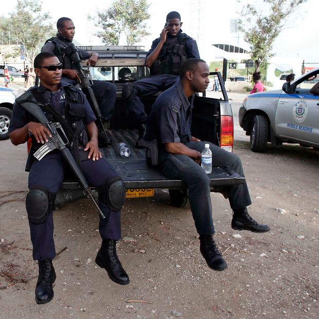 Autoridades de Jamaica. Foto: Reuters