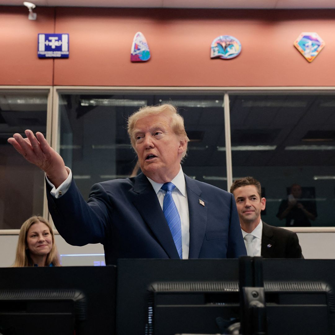 Aviones de Combate Interceptan Cinco Aeronaves por Violar Restricciones Cuando Trump Visita la NASA