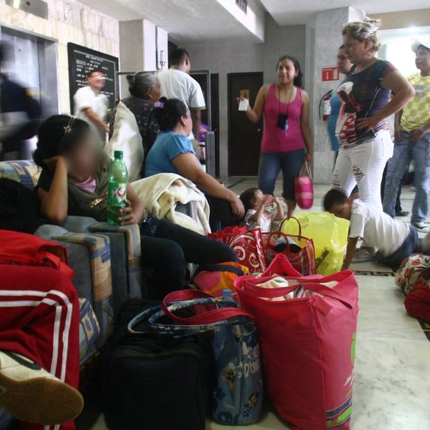 Turistas acreditación menores
