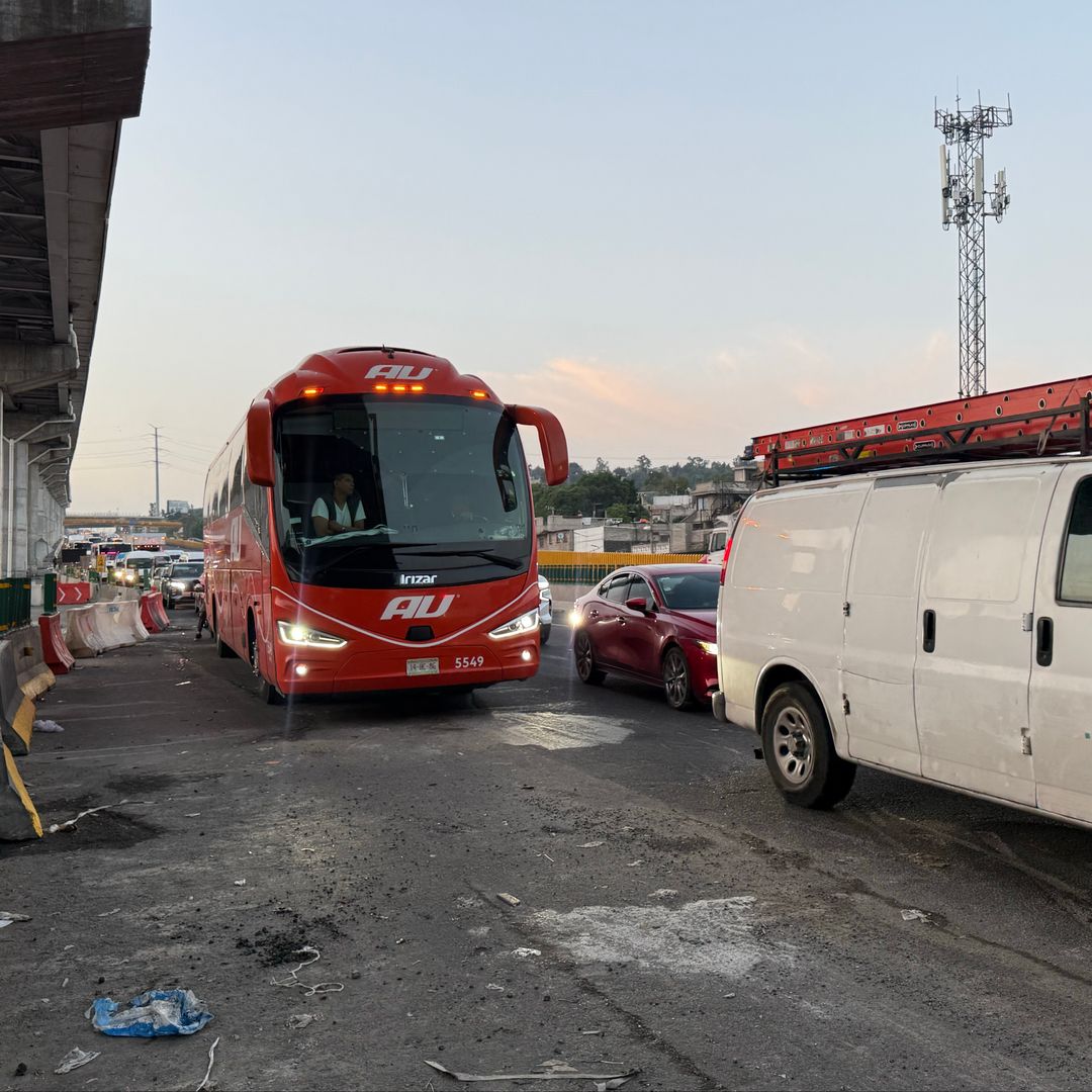 Autopista México-Puebla, Emiliano Zapata | Azael Valdes Narvaez