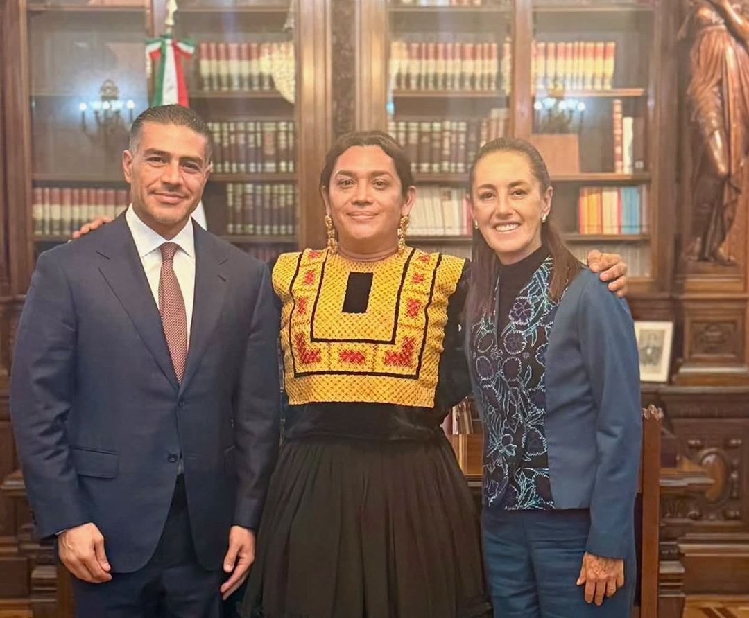Elvis Guerra en Palacio Nacional con Claudia Sheinbaum y Omar García Harfuch
