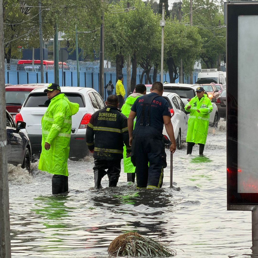 Afectaciones por lluvia en el eje uno · Aeropuerto Internacional de la Ciudad de México, Venustiano Carranza | Lizandro González Guerrero