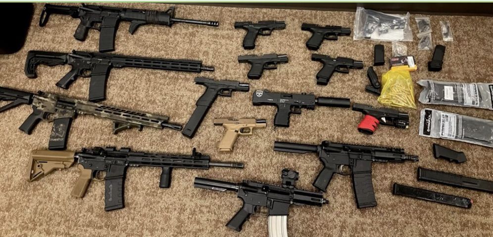Armamento decomisado a cárteles mexicanos. Foto: Truth Social