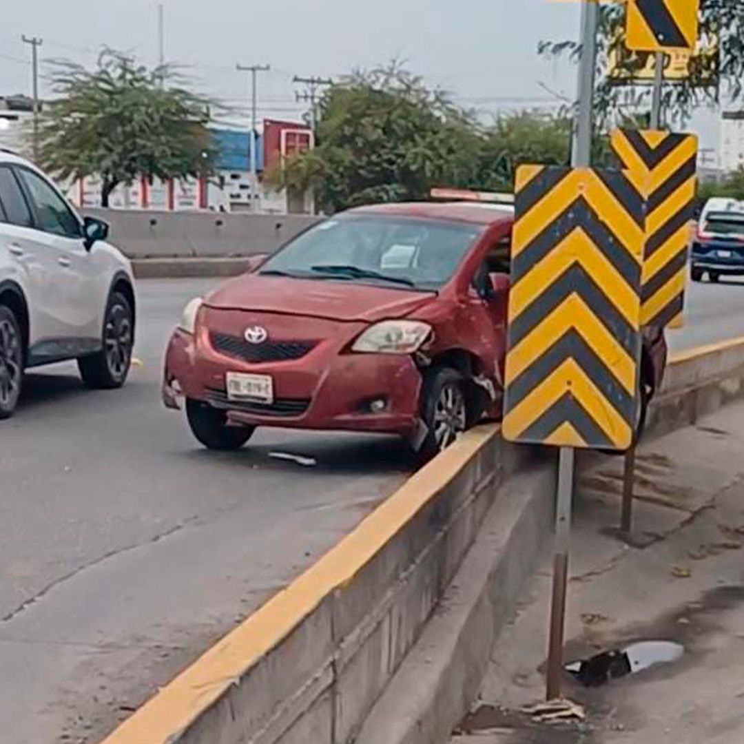 El trailer impactó a un vehículo que le habría cerrado la circulación