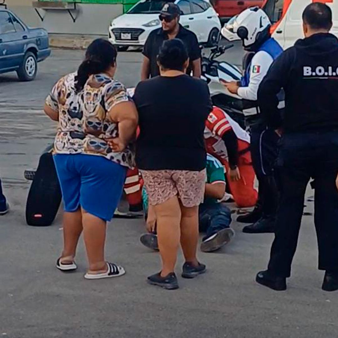 El accidente se registró sobre la calle Carranza y calzada Pino Suárez en la colonia División Pino Suárez