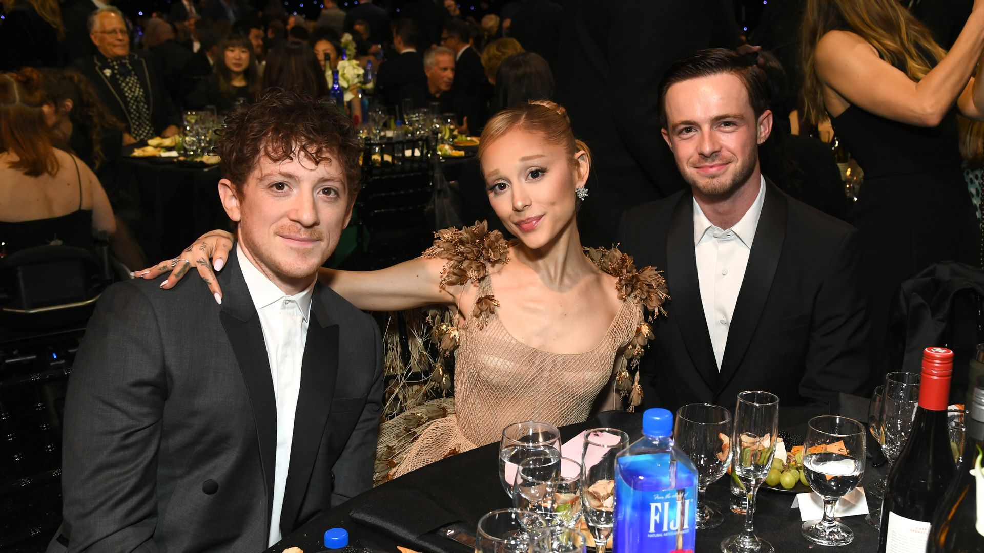 Ariana-Grande-Ethan-Slater-Ruptura-Relacion