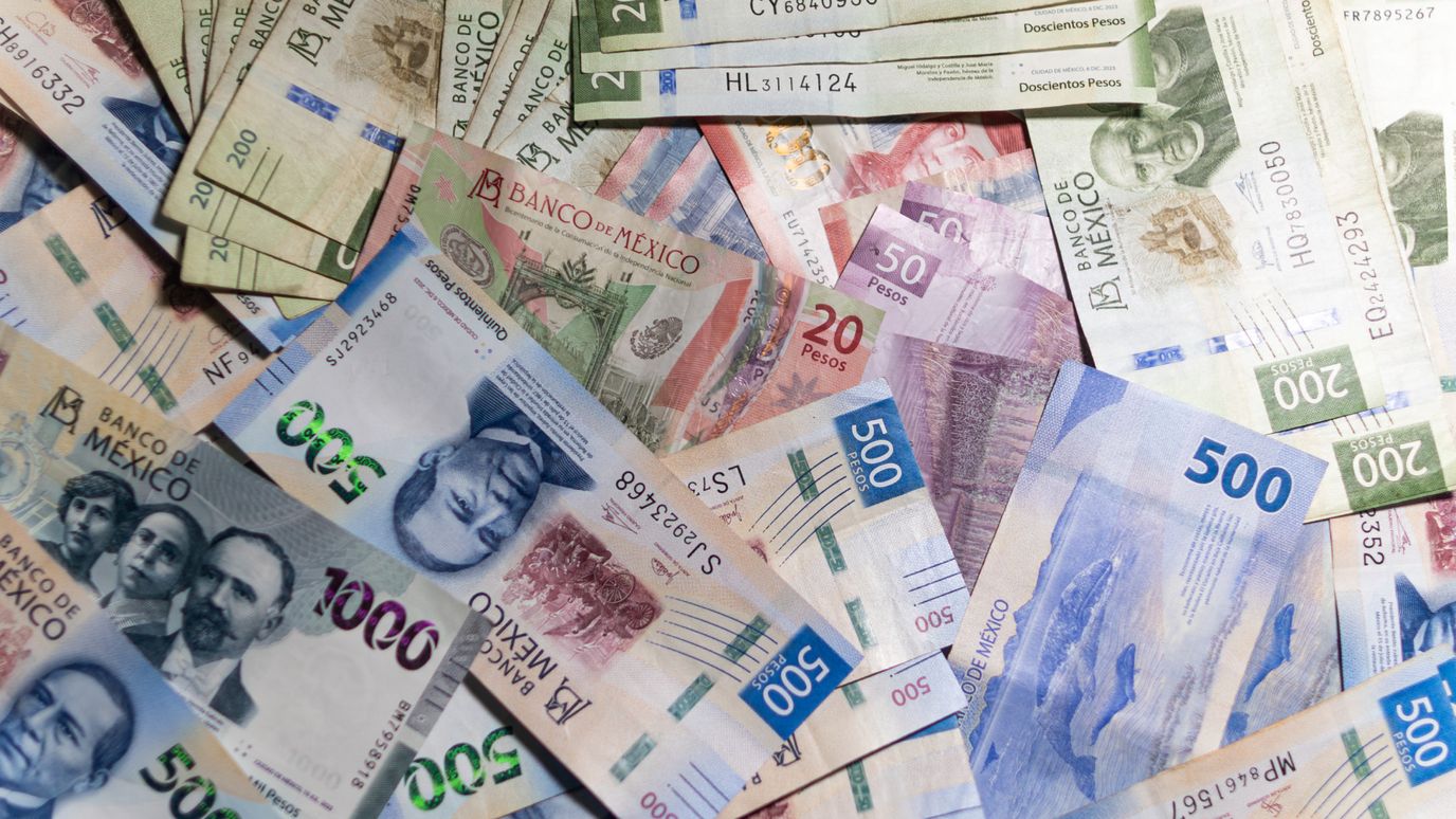 HR Ratings Recorta la Calificación Soberana de México y Revisa la de Pemex