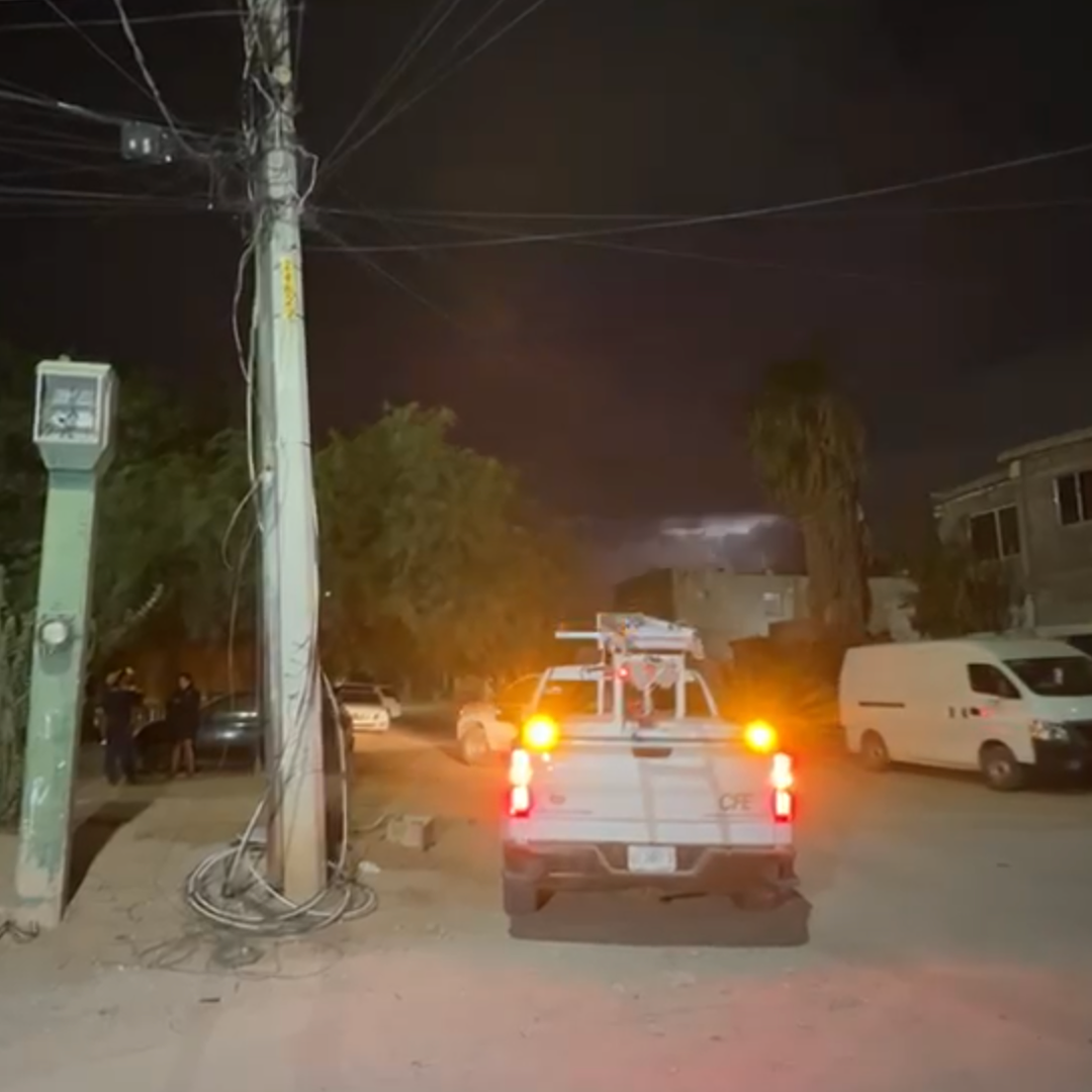 Bloqueo de Vecinos por Falta de Electricidad en Hermosillo