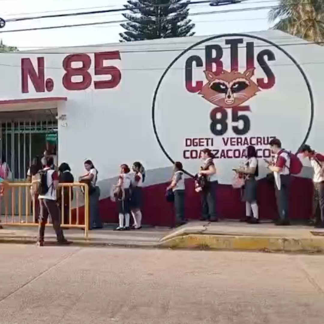 operativo mochila en cbtis de Coatzacoalcos