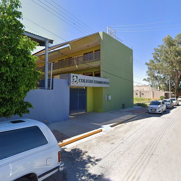 También se informó que el maestro de música fue dado de baja luego señalamientos por tocamientos a alumnas