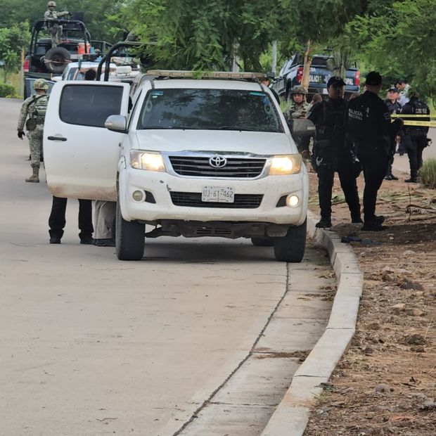 Asesinan a Balazos a Dos Hombres en Fraccionamiento Gran Vía de Culiacan, Sinaloa