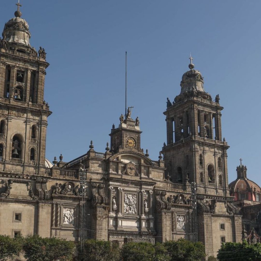 Este mundial, en la Ciudad de México, el Niño Dios futbolista está en la Catedral Metropolitana.