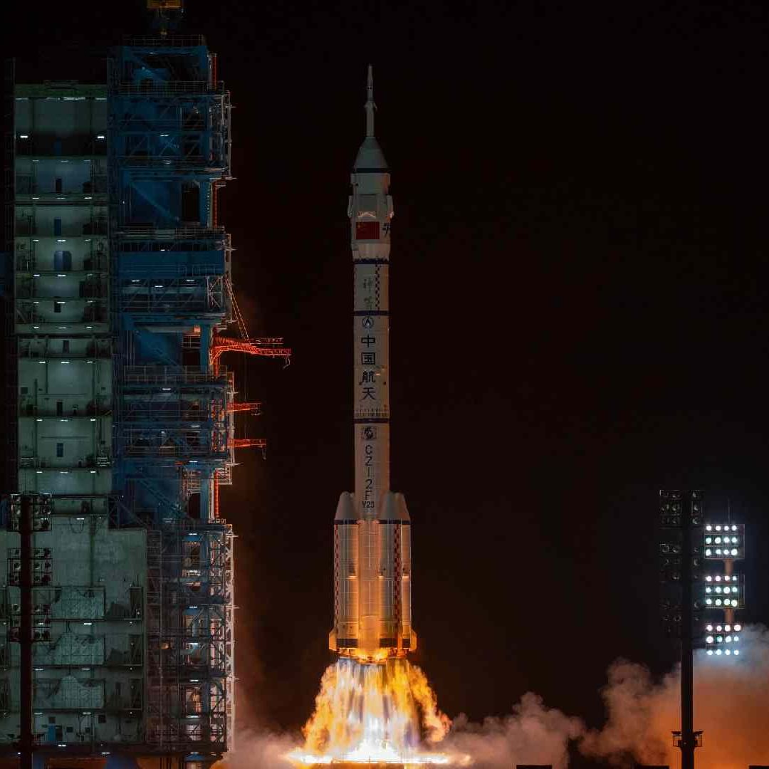 China Envía a una Astronauta al Espacio en su Ruta Hacia la Luna