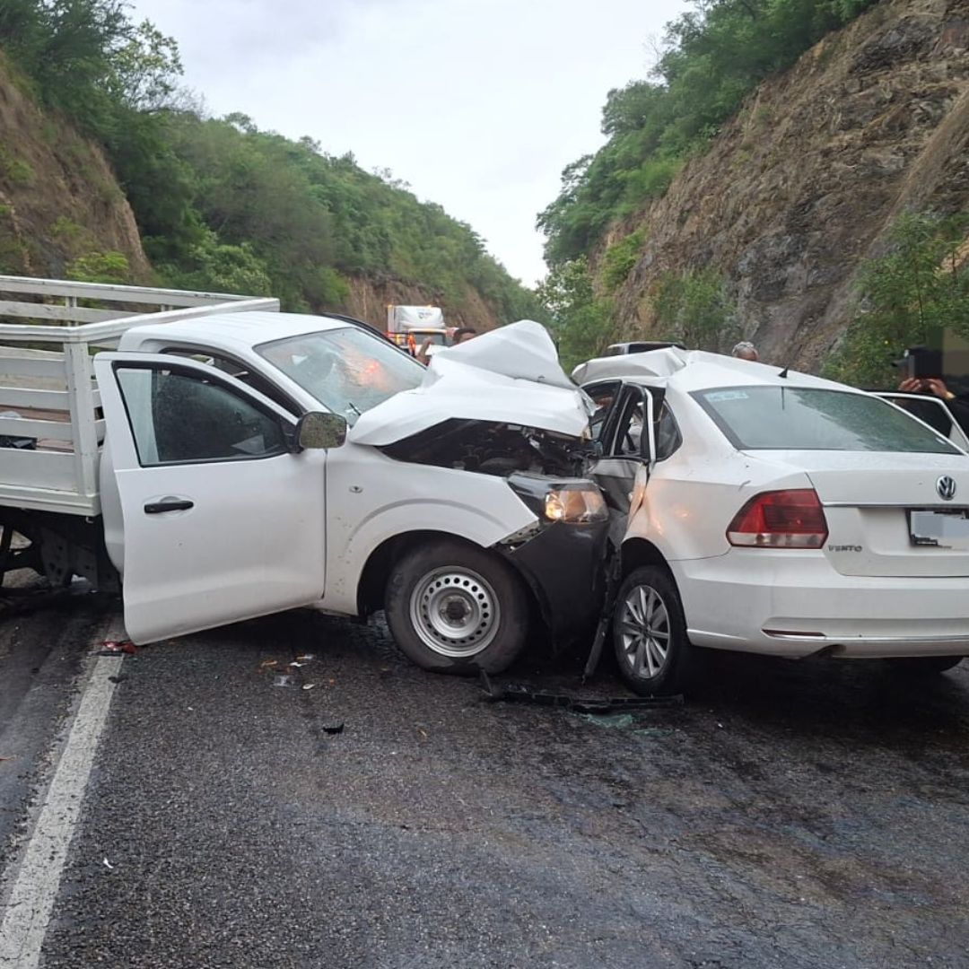 Accidente múltiple en la Carretera Federal 85