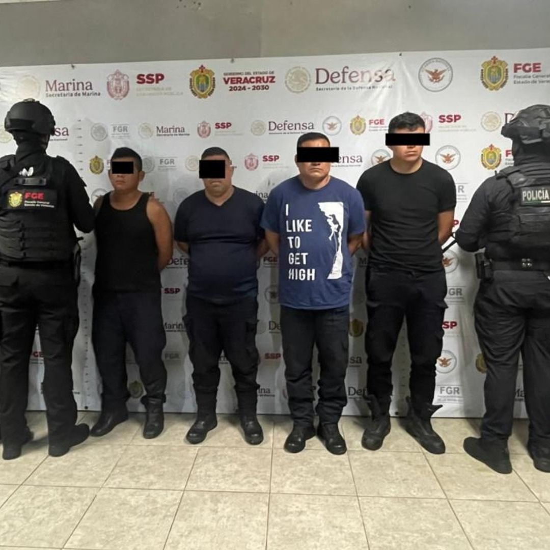 policías detenidos vinculados al caso de la reportera Roxana Berenice Guzmán en Veracruz