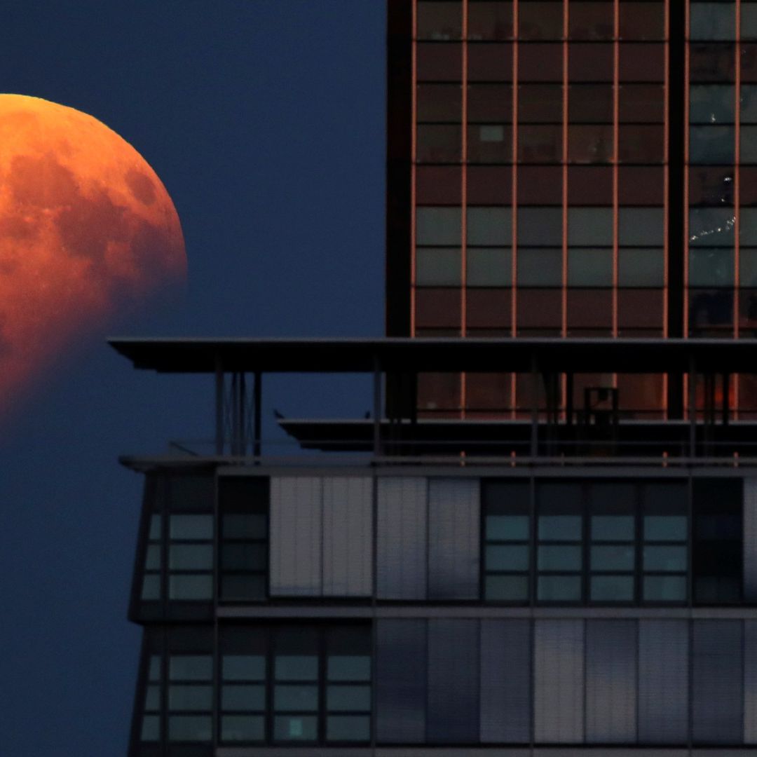 Luna Roja durante Eclipse Lunar. Cuánto durará el eclipse de mañana 27 de agosto 2026.