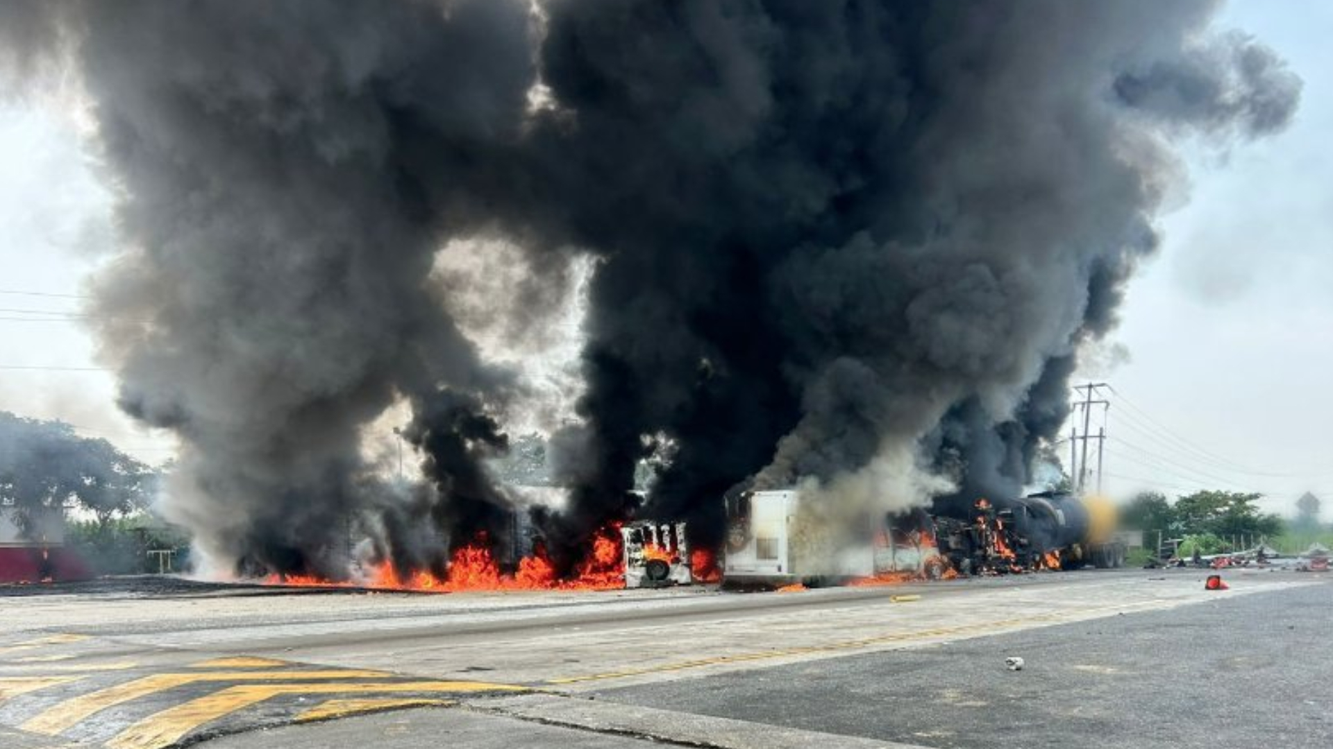 Pipa Choca and Exploits Against Several Vehicles in the Caseta de La Venta, Tabasco
