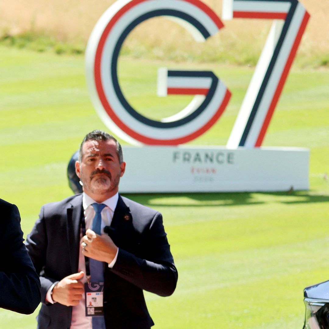 G7
