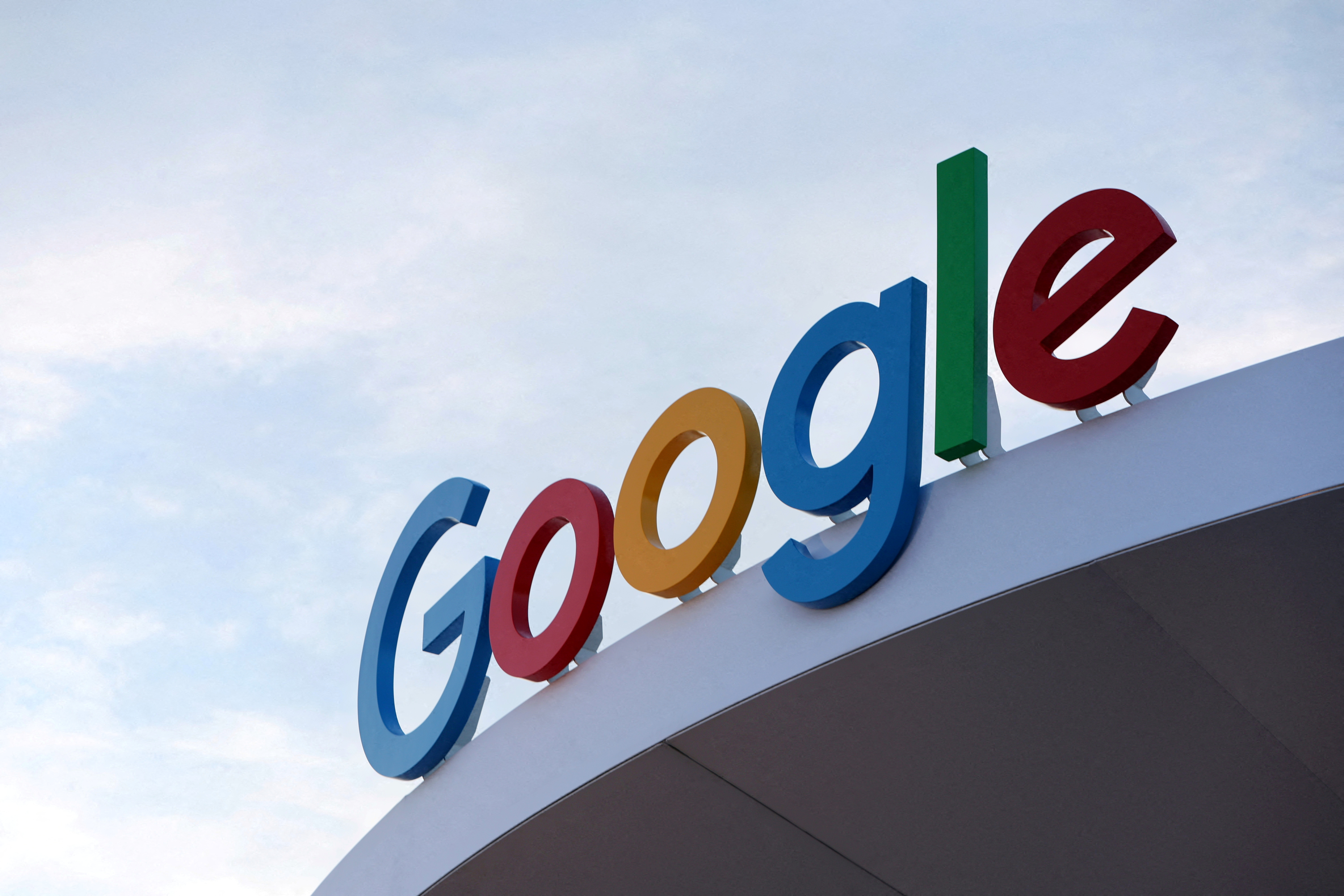 google-enfrenta-multas-millonarias-en-europa-por-violar-la-ley-de