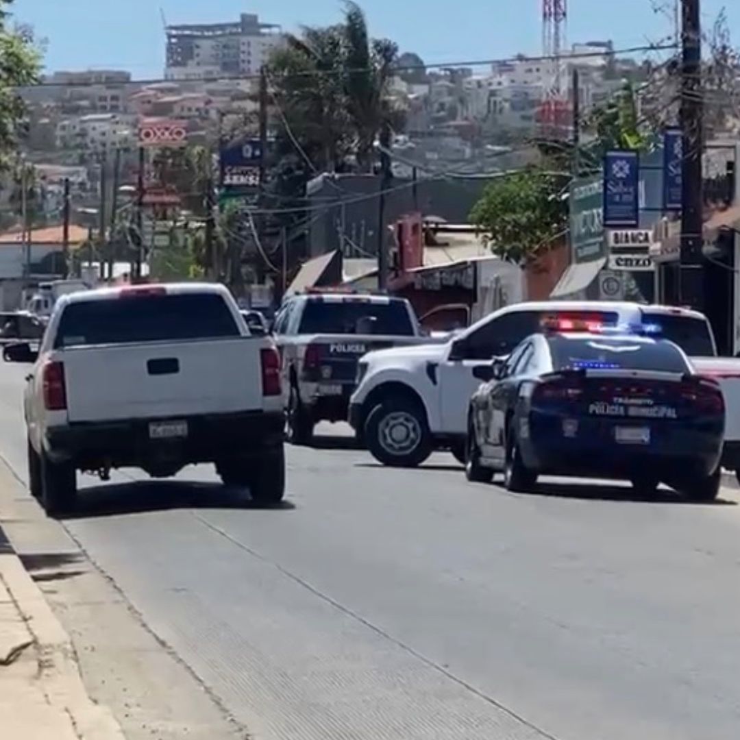Localizan Dos Cuerpos Dentro de Vehículos en Distintos Puntos de Tijuana