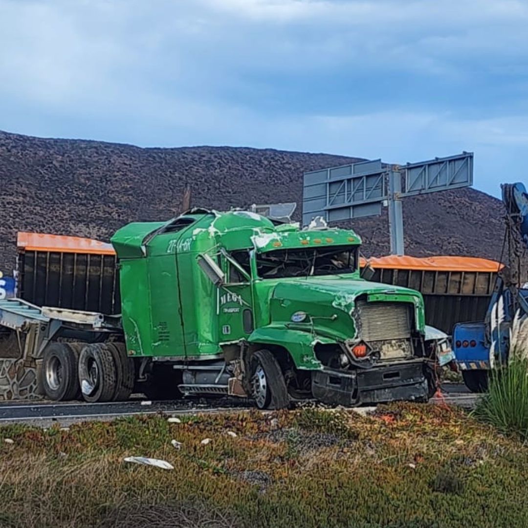 Mantienen Cierre Parcial en Autopista Tijuana-Ensenada por Accidente