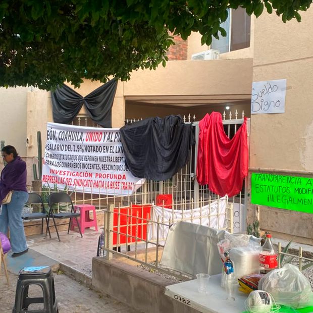 Los trabajadores exigen un salario digno, una jubilación justa y transparencia en los estatutos que fueron modificados