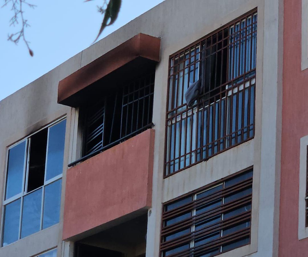 Incendio en Departamentos Deja a Familia de Cinco Intoxicados en Culiacán