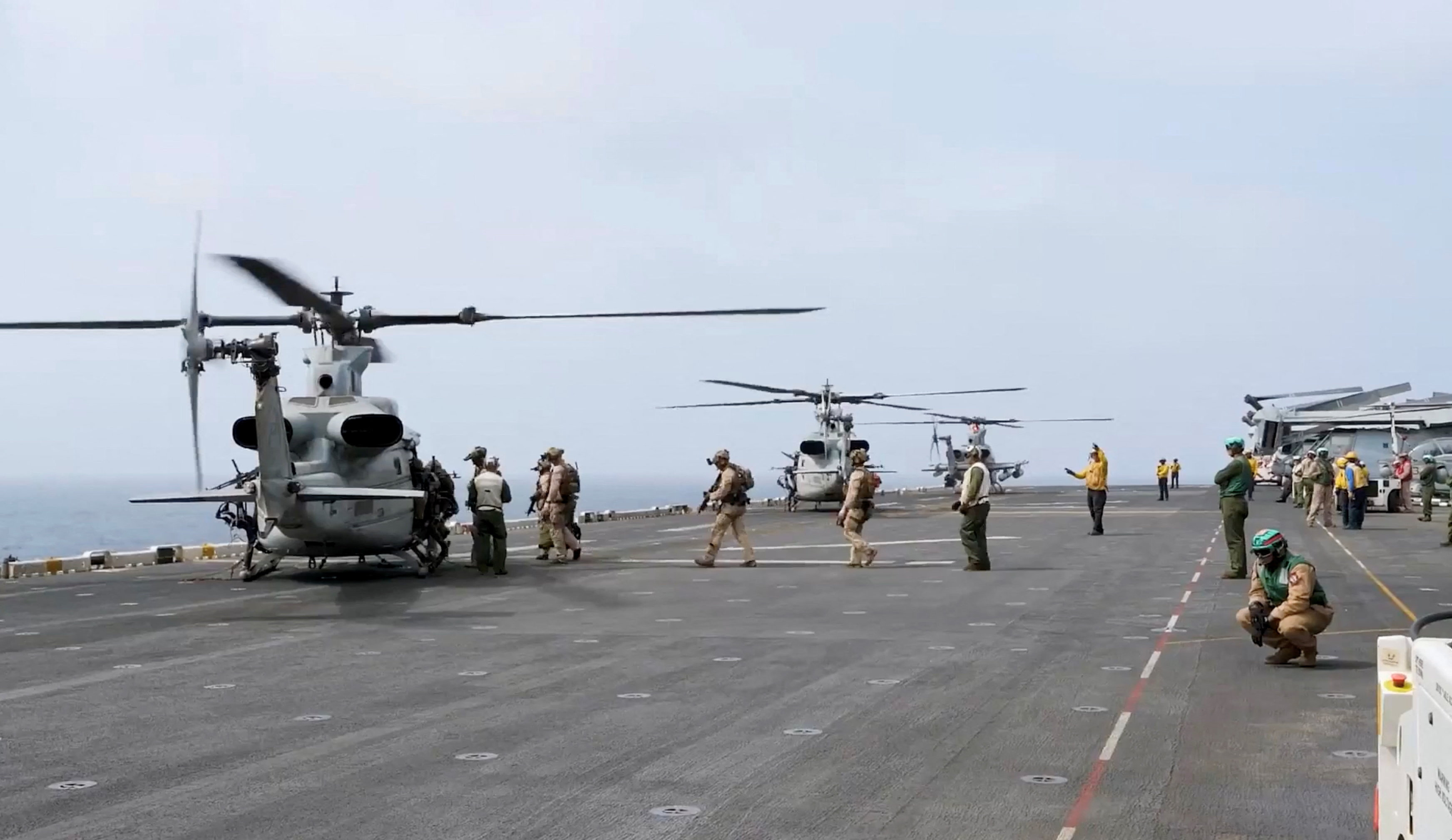 Estados Unidos Deja de Bombardear Irán y la República Islámica Igual Frena  Ataques