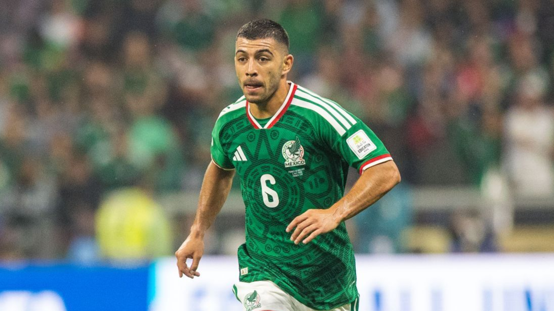 Erik Lira con la Selección Mexicana.