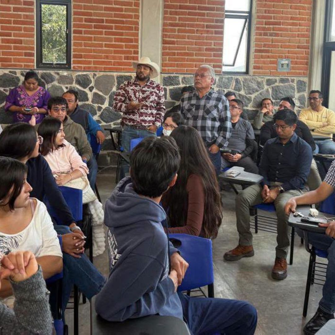 Manifestación de alumnos de medicina en Chiautzingo, Puebla