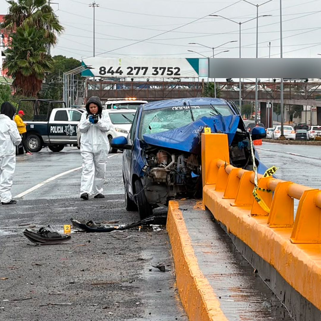 La pasajera que viajaba en el vehículo mencionó que probablemente el hombre que la llevaba a su domicilio se quedó dormido