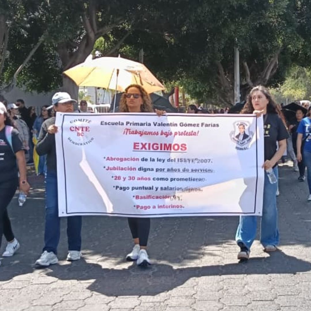 Manifestación Maestros CNTE Tijuana