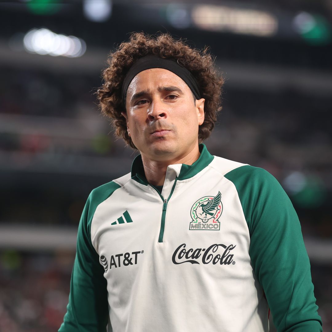 Memo-Ochoa-Familia-P-Luche