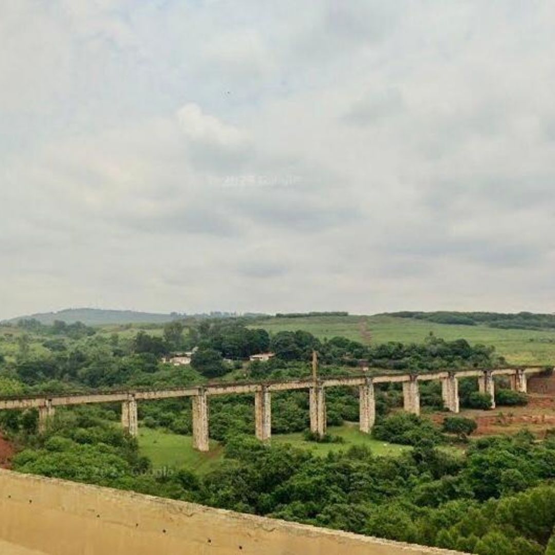 Puente del Esqueleto en Brasil, desde una joven fue lanzada de un bungee sin protección en Brasil.