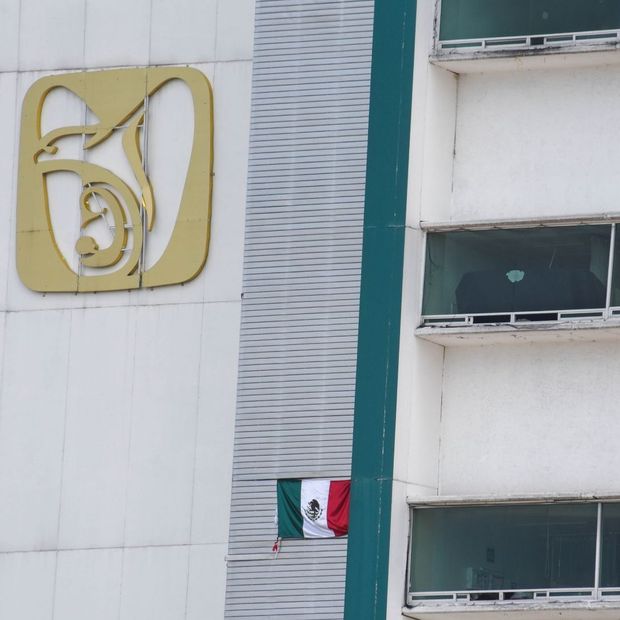 Logo del IMSS. Qué es la Modalidad 40 del IMSS y como funciona.