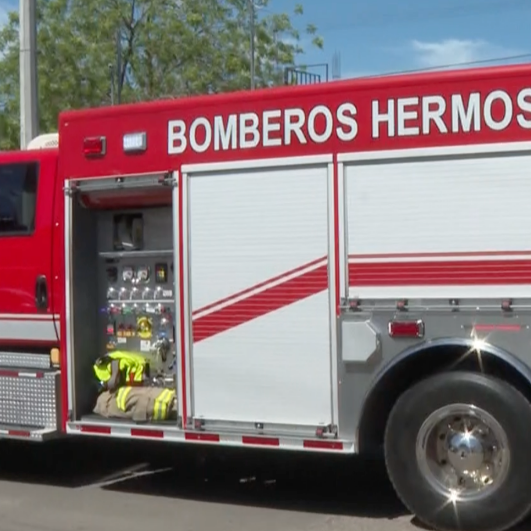Rescatan a Hombre Suspendido Sobre Torre Eléctrica en Viñedo Cerca de Hermosillo