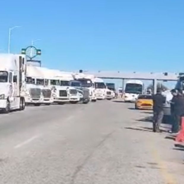 Transportistas de Sonora Realizan Paro Nacional de Manera Pacífica en Hermosillo