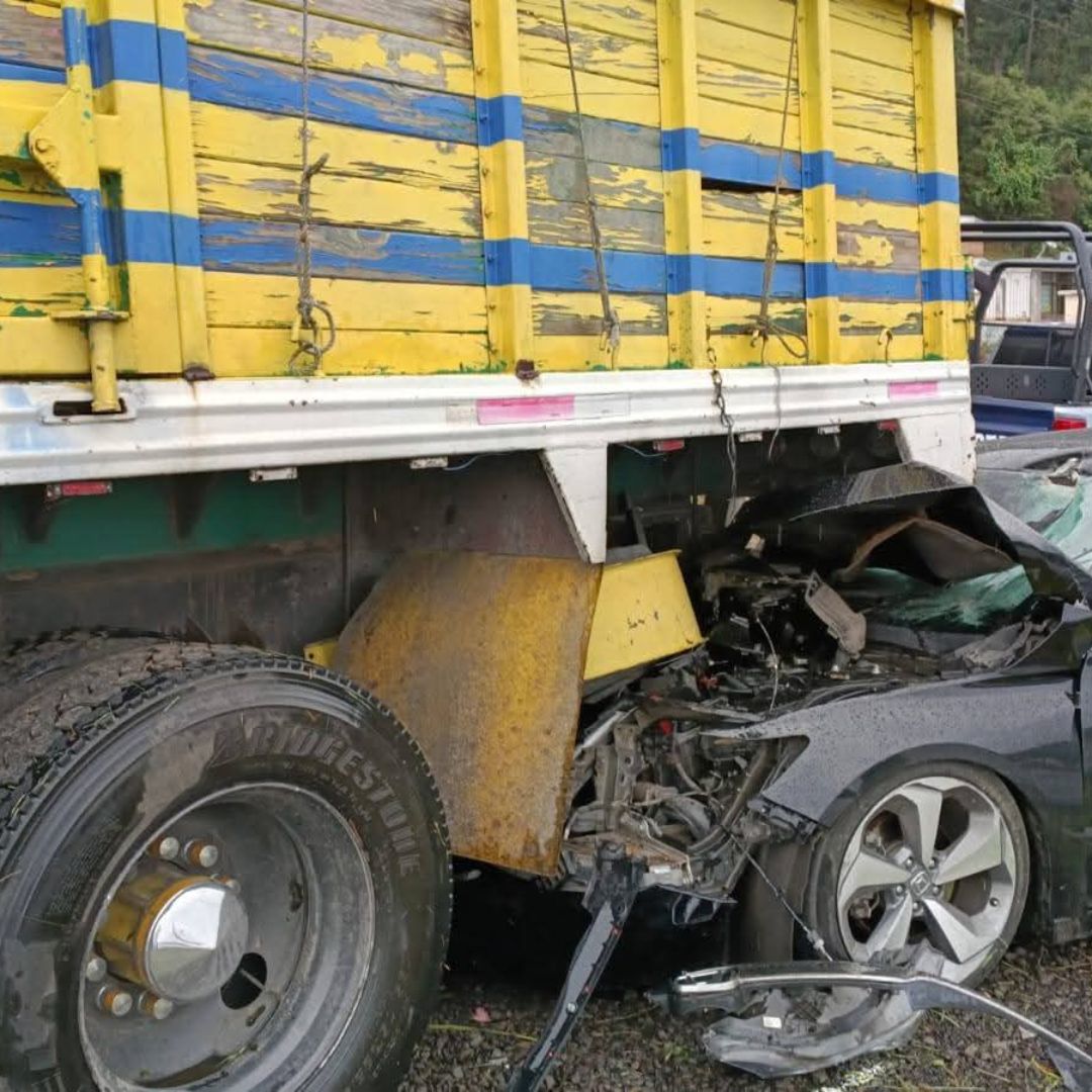 Accidente Choque Automóvil Tractocamión Autopista Ciudad Mendoza Esperanza Puebla