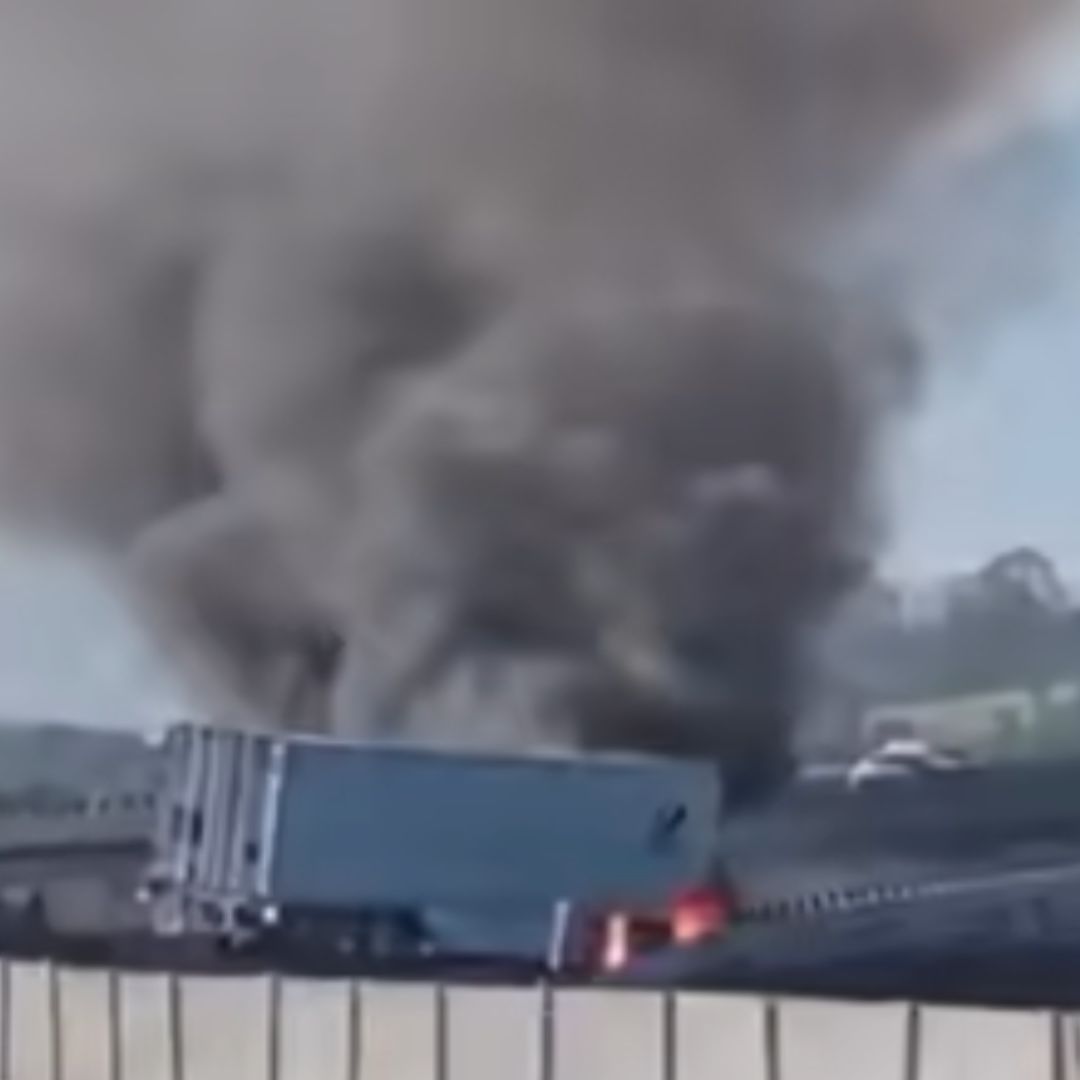 Incendio de tráiler en Tlaxcala sobre la México-Veracruz.
