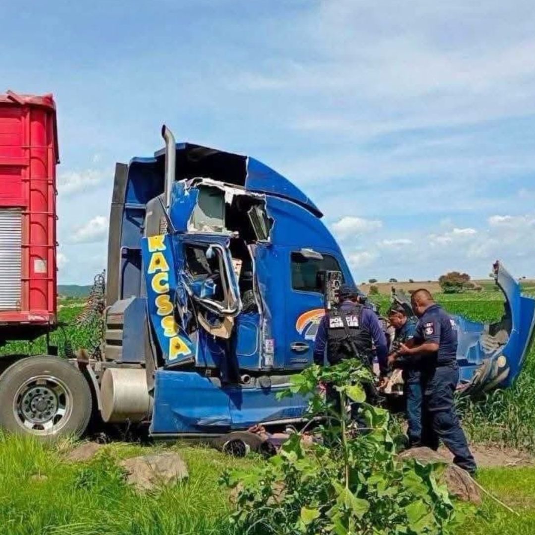 Accidente en la autopista Siglo XXI.