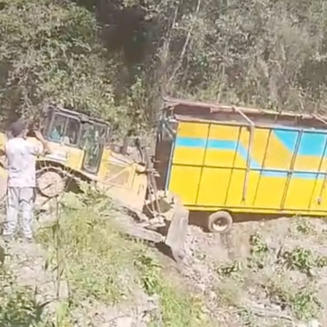 Accidente tramo carretero Paciotla-Xochimilco perteneciente al municipio de Pahuatlán
